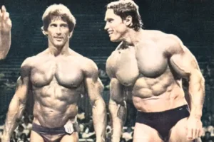 Frank Zane vs Arnold