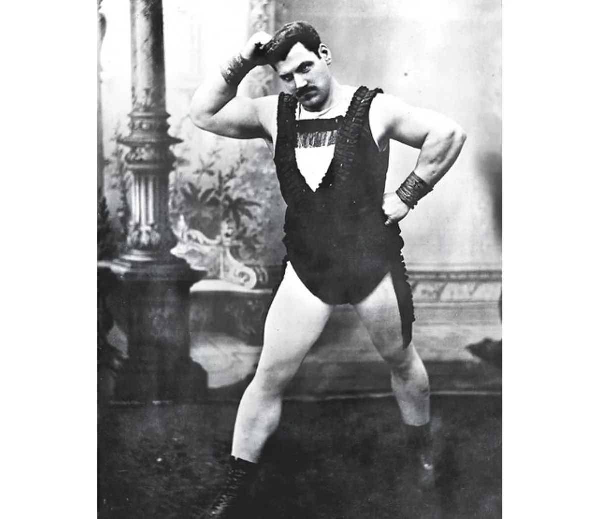 Louis Uni – Strongman
